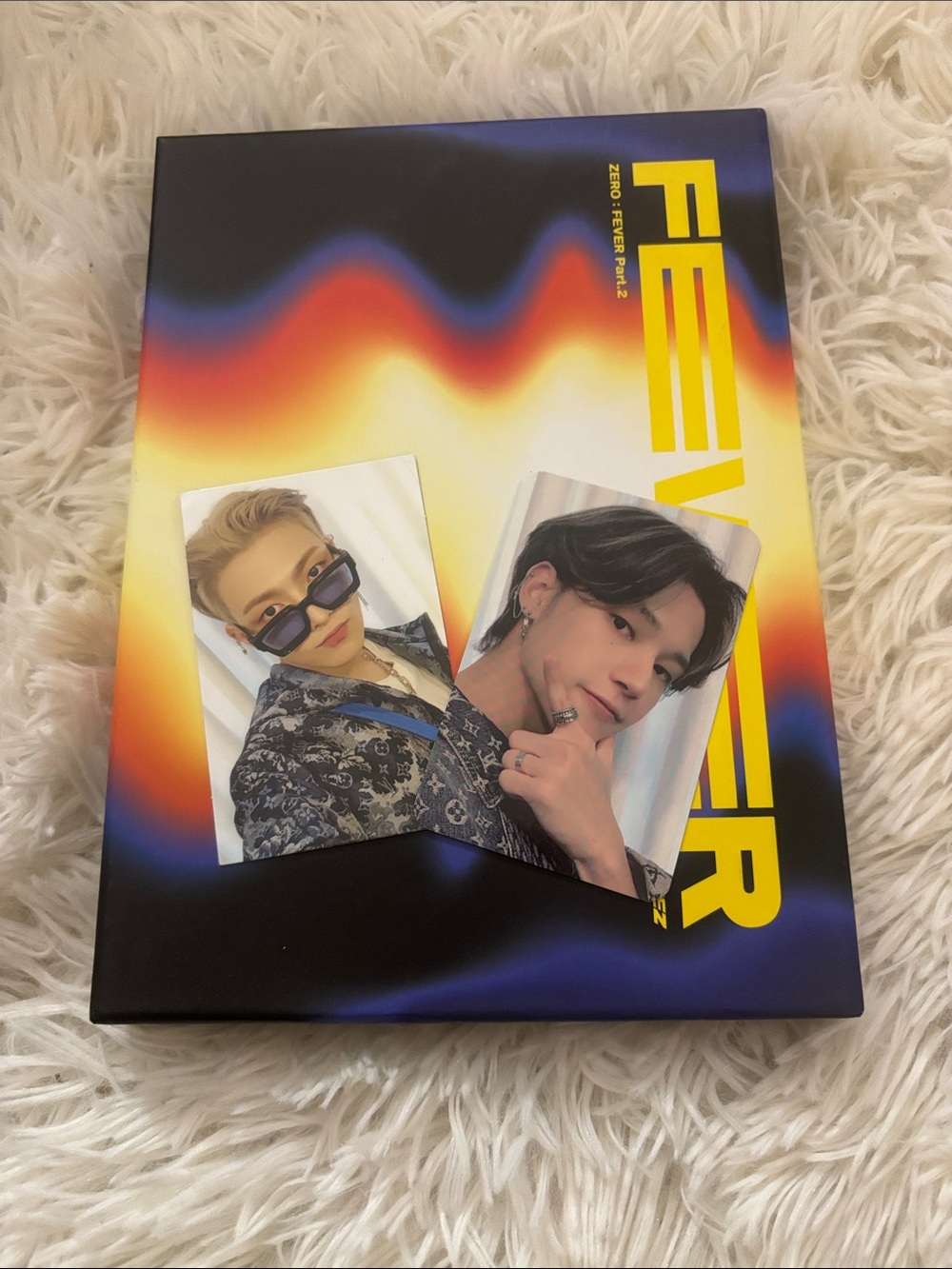 ATEEZ album and photocards